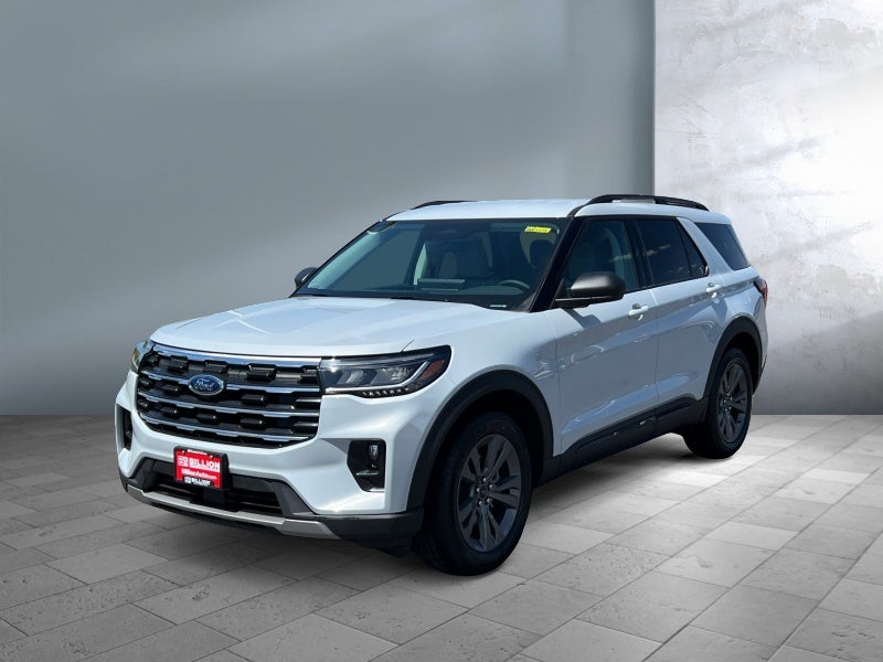 2026 Ford Explorer Active w/200A Pkg in Space White Metallic — front three-quarter view