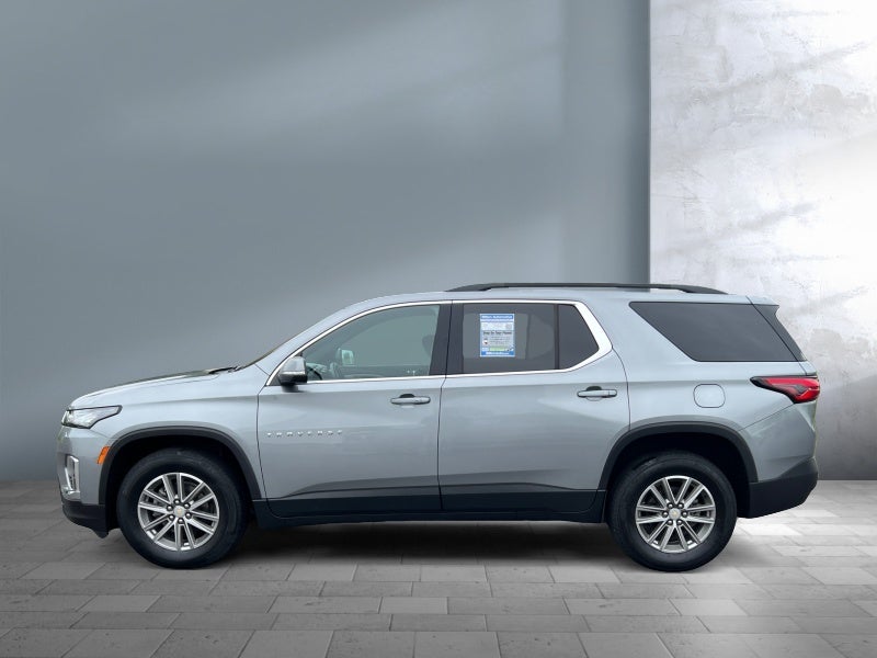 2023 Chevrolet Traverse — rear three-quarter view