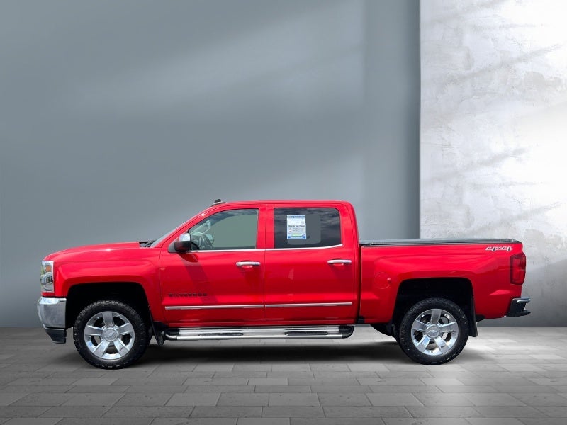2016 Chevrolet Silverado 1500 — rear three-quarter view
