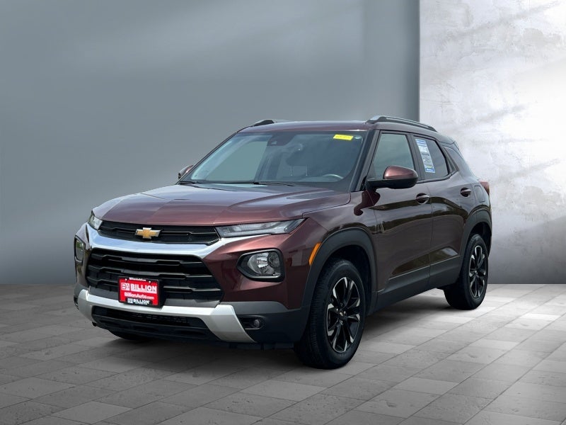 2022 Chevrolet Trailblazer LT in Mahogany Red Metallic — front three-quarter view